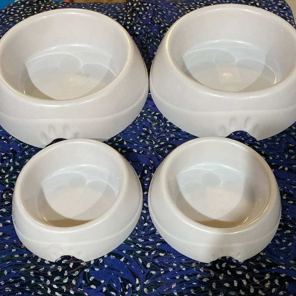 2/$20.  4 Pet Bowls